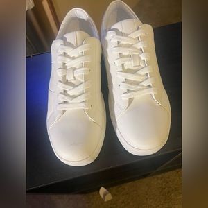 International Concepts Tennis Shoe